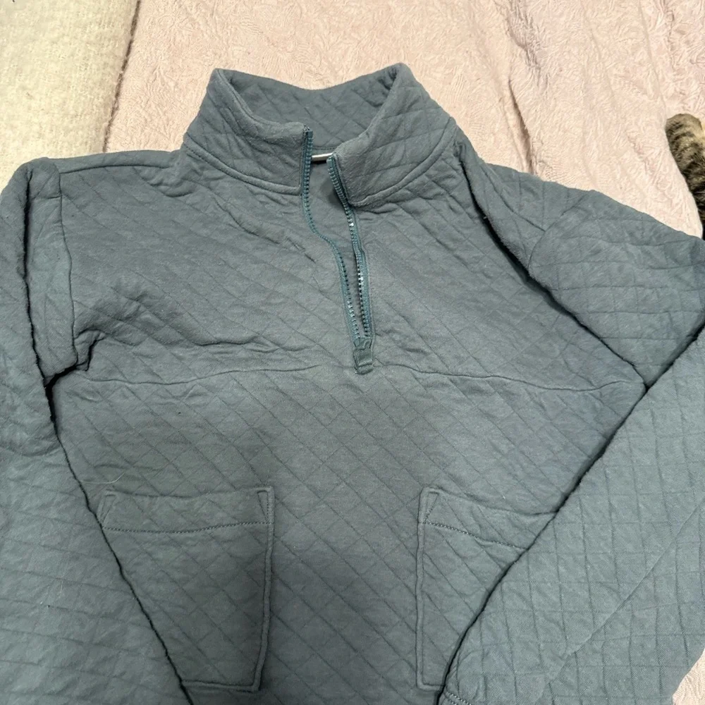 Crewcuts Quilted Pullover in Blue Gray Size 6/8 Medium 3/4 zip Sweatshirt